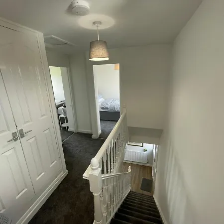 3 Bedroom House In That Sleeps 4 * 미들즈브러