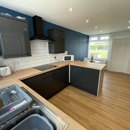 펜션 3 Bedroom House In That Sleeps 4 미들즈브러