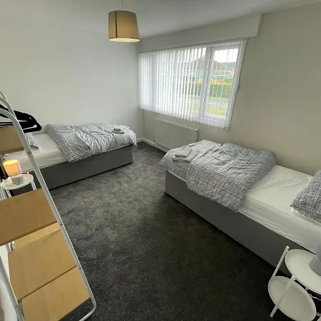 3 Bedroom House In That Sleeps 4
